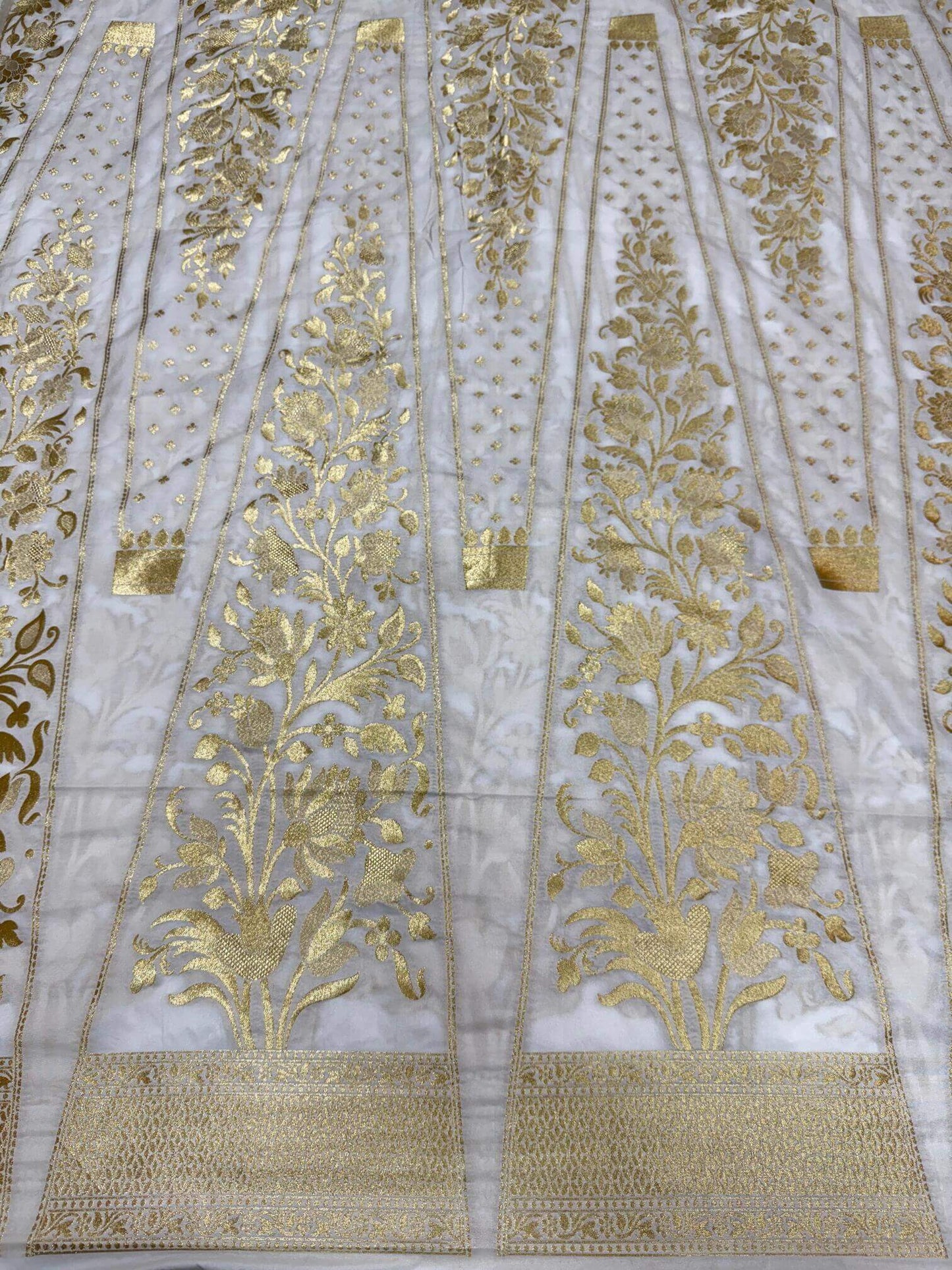 BANARASI SILK UNSTITCHED LEHENGA CHOLI SET β DESIGN 7 (DYEABLE, GOLDEN ZARI)
