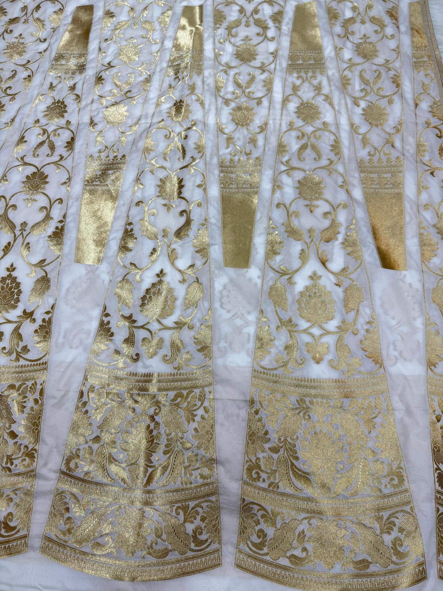BANARASI SILK UNSTITCHED LEHENGA CHOLI SET β DESIGN 8 (DYEABLE, GOLDEN ZARI)