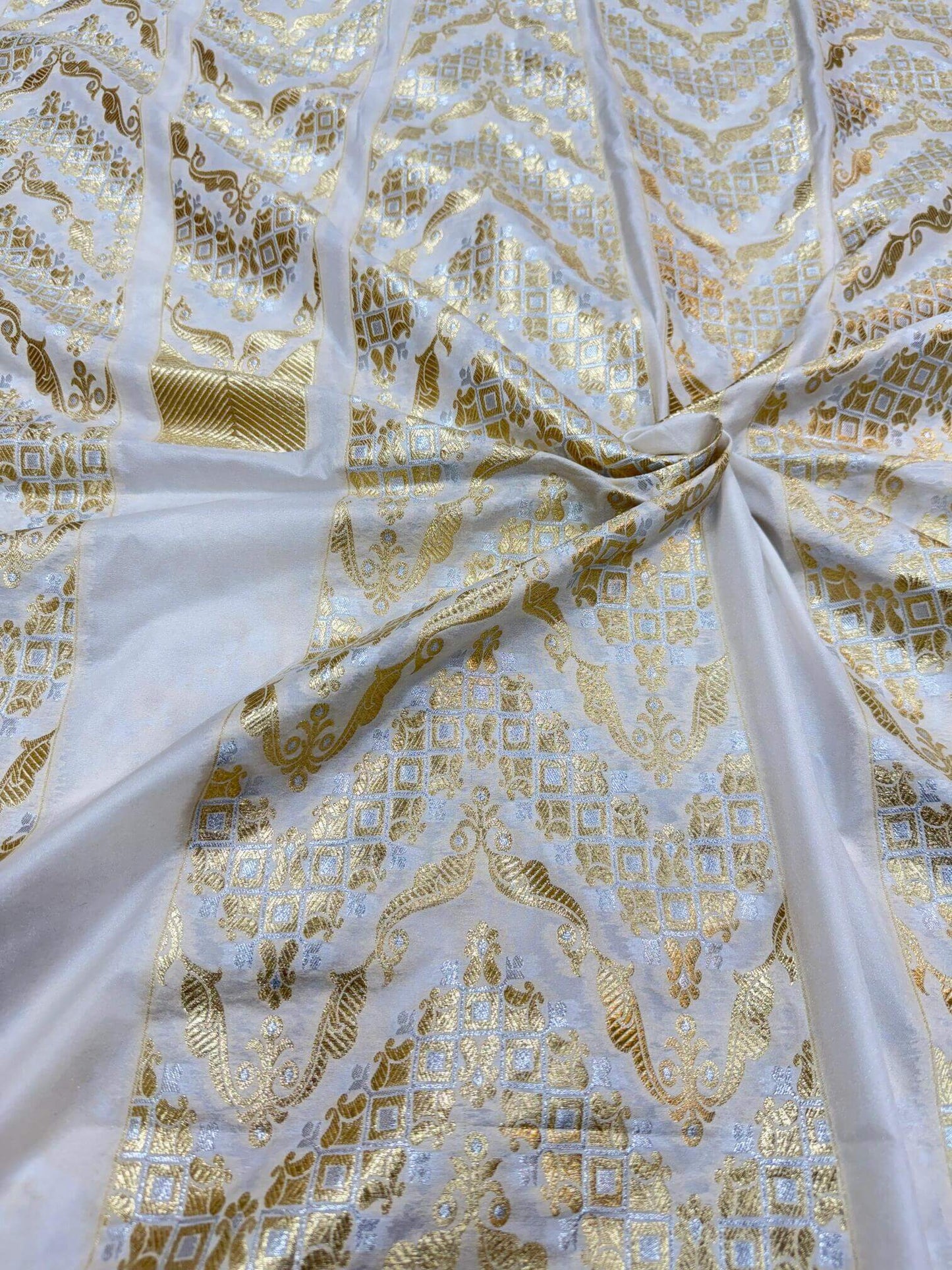 BANARASI SILK UNSTITCHED LEHENGA CHOLI SET β SONA RUPA DESIGN 2 (DYEABLE, SILVER-GOLDEN ZARI)