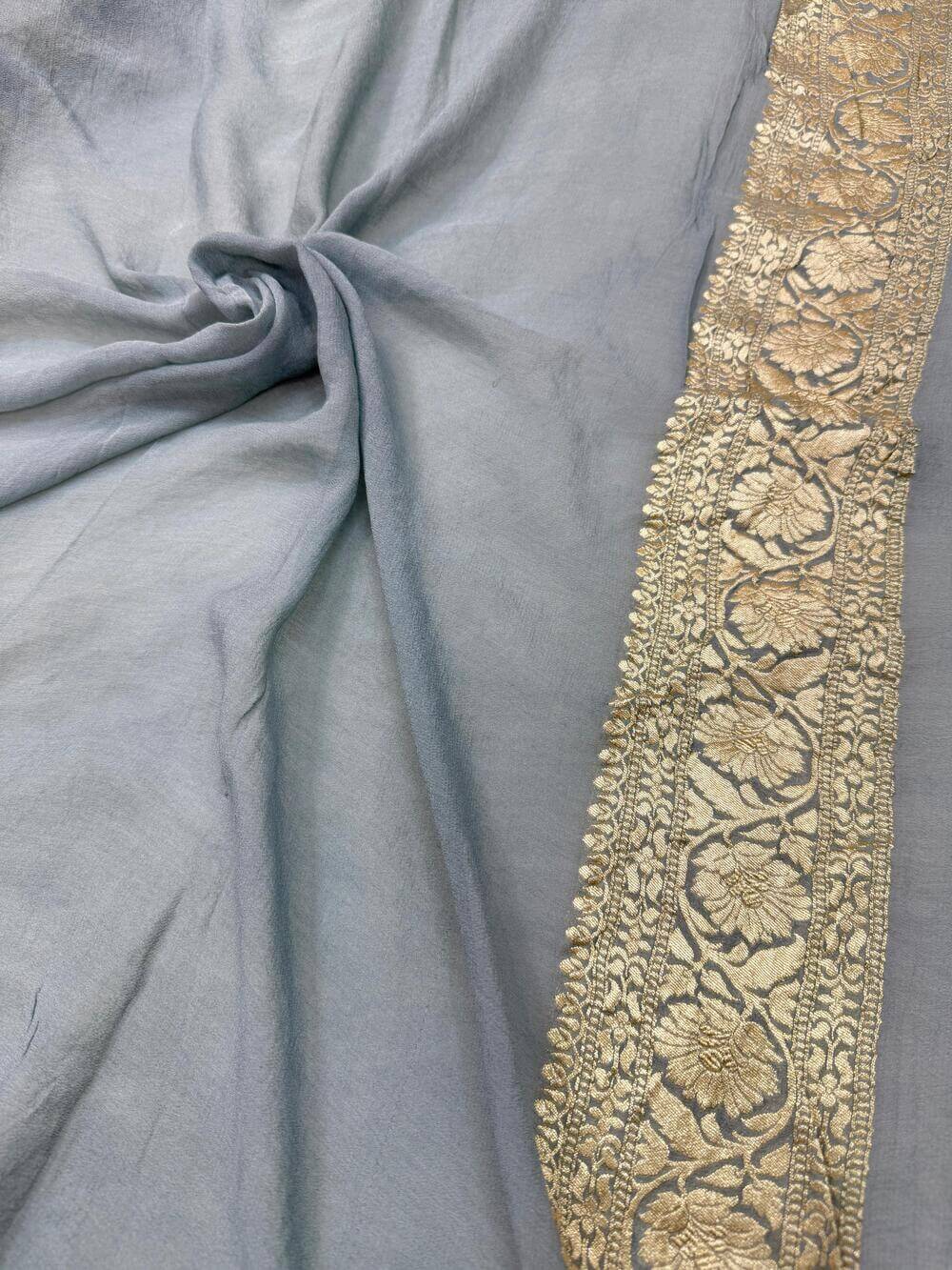 KHADDI GEORGETTE CHIFFON SILK HANDLOOM SAREE – GRAY (ALLOVER JAAL, HANDWOVEN)