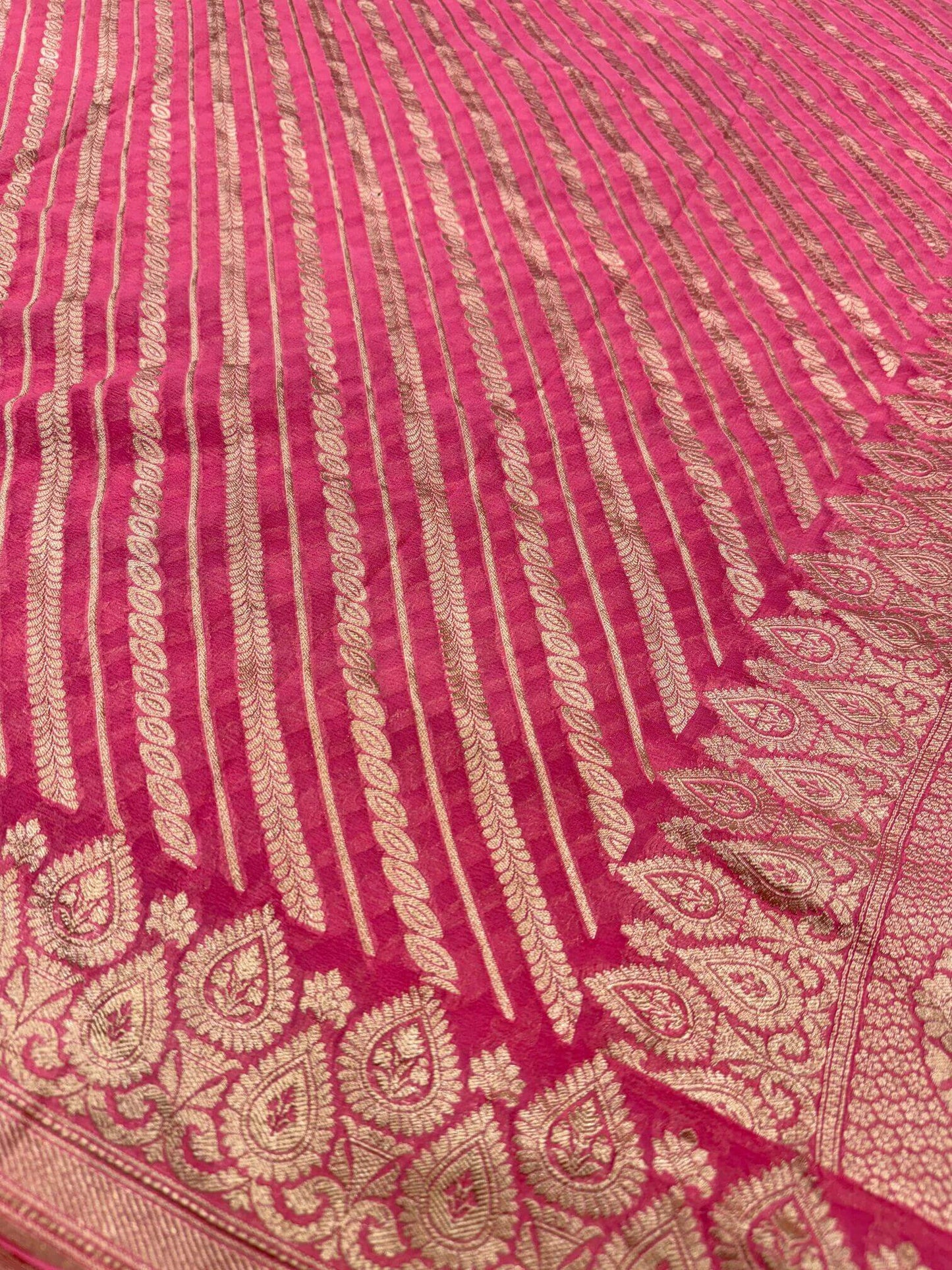 KHADDI GEORGETTE AADA DESIGN DUPATTA WITH WATER ZARI – PINK