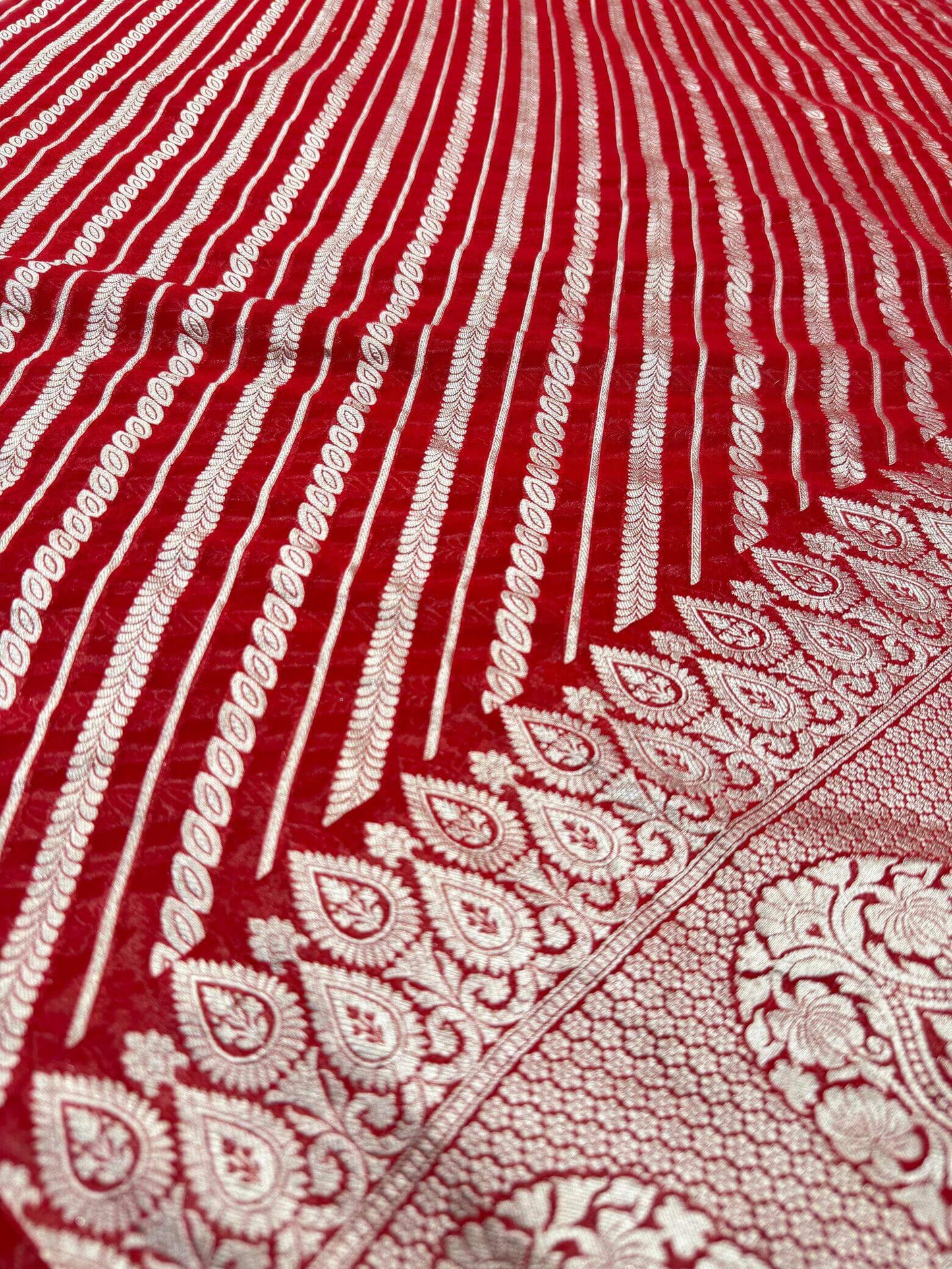 KHADDI GEORGETTE AADA DESIGN DUPATTA WITH WATER ZARI – RED