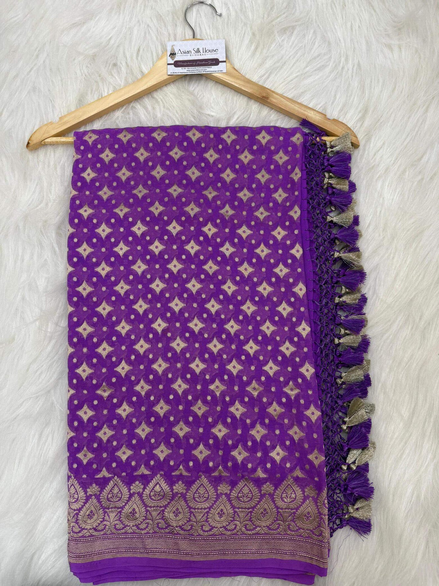 KHADDI GEORGETTE BOOTI DESIGN DUPATTA WITH WATER ZARI – MOFF