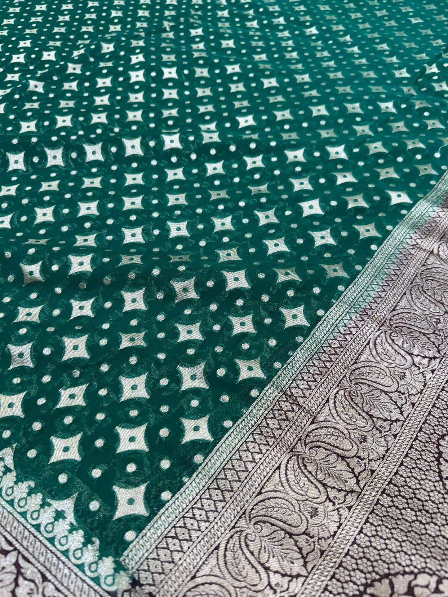 KHADDI GEORGETTE BOOTI DESIGN DUPATTA WITH WATER ZARI – PAKISTANI GREEN & BROWN BORDER