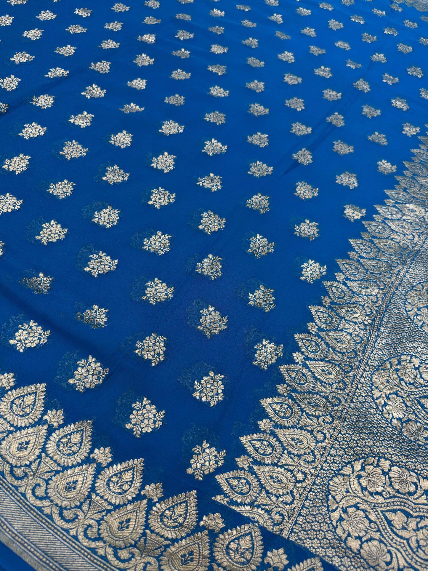 KHADDI GEORGETTE BOOTI DESIGN DUPATTA WITH WATER ZARI – PEACOCK