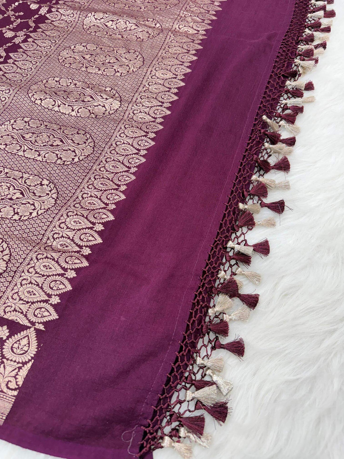 KHADDI MOONGA SILK JAAL DESIGN DUPATTA WITH WATER ZARI – WINE
