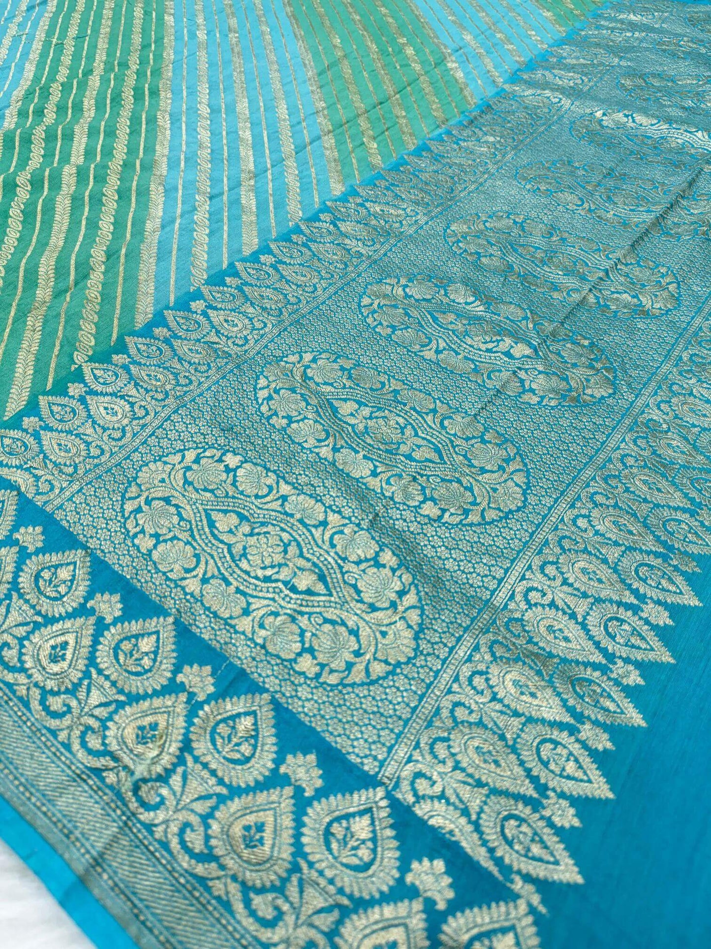 KHADDI MOONGA SILK STRIPE DESIGN DUPATTA WITH WATER ZARI – GREEN & FIROZI