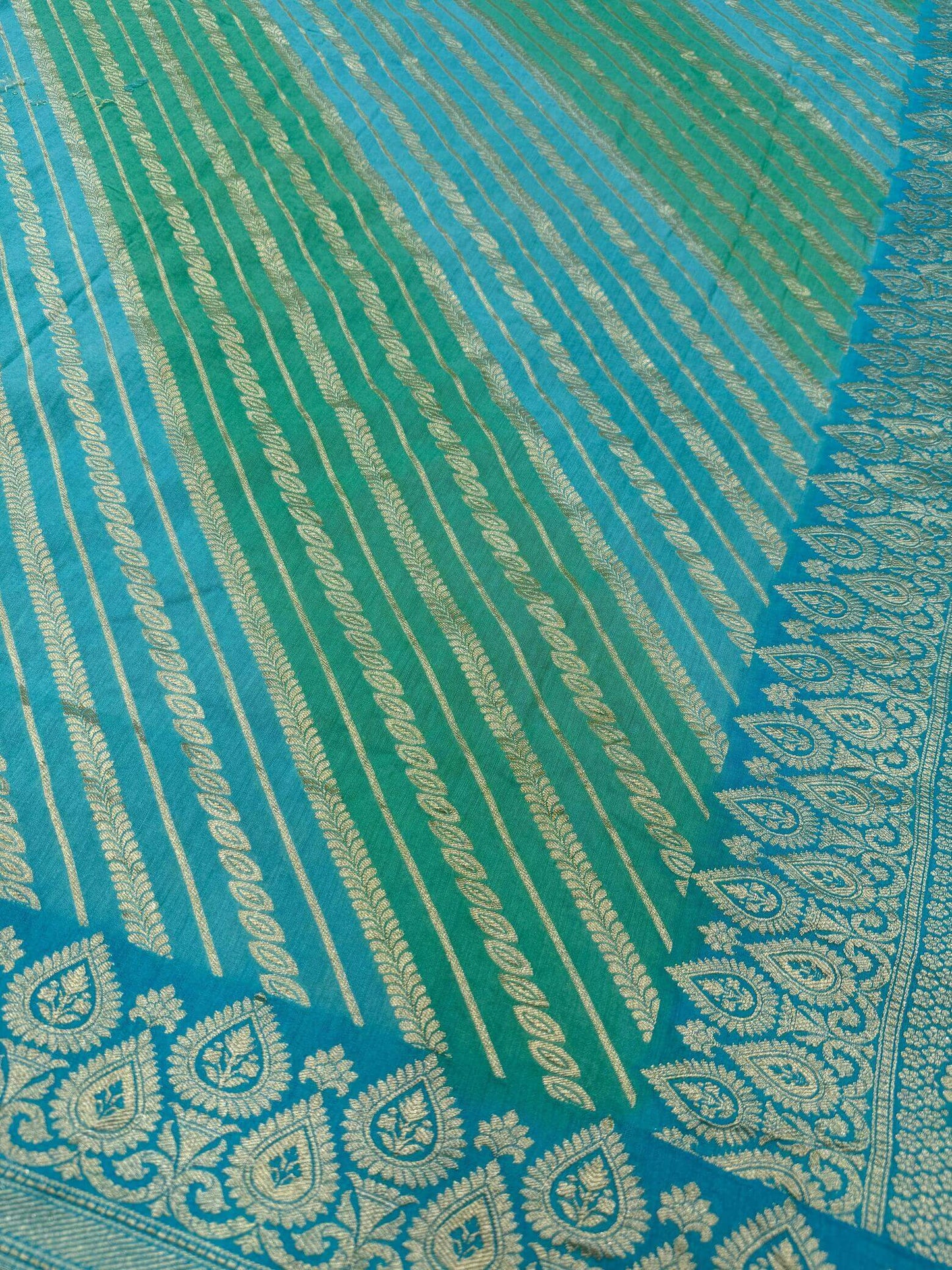 KHADDI MOONGA SILK STRIPE DESIGN DUPATTA WITH WATER ZARI – GREEN & FIROZI