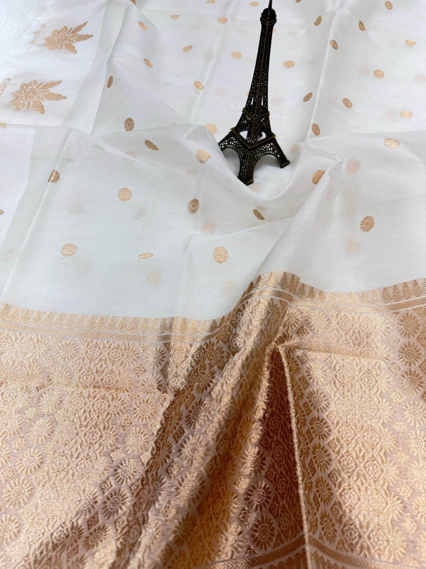 PURE KORA ORGANZA SILK DUPATTA – DESIGN 8 (AADA STRIPE KADHUWA, SONA RUPA ZARI, DYEABLE)