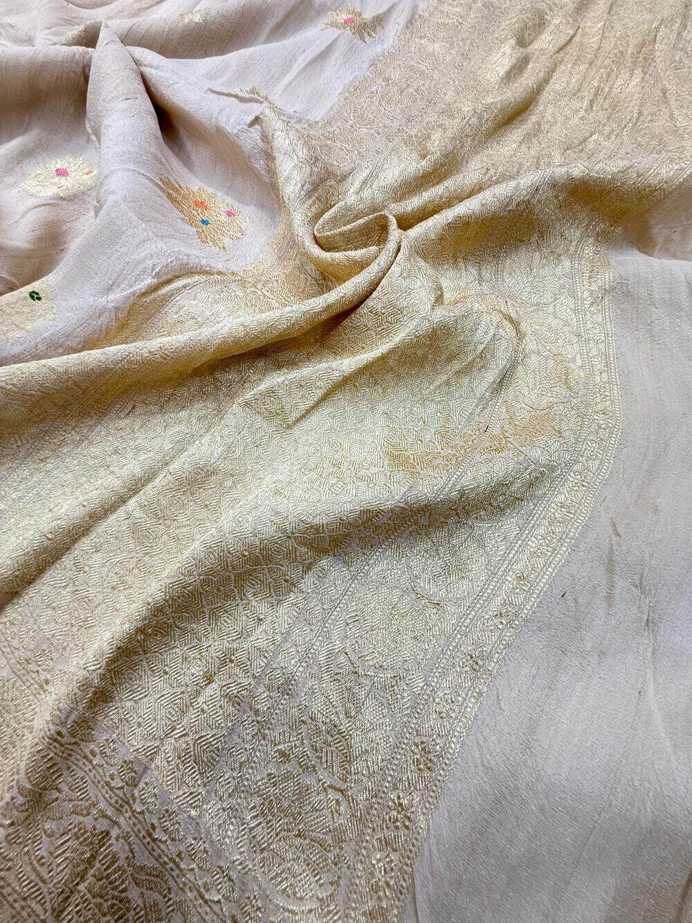 PURE TUSSAR KHADDI GEORGETTE SAREE – TUSSAR (DYEABLE, KADHUWA REAL ZARI, BOOTA DESIGN)