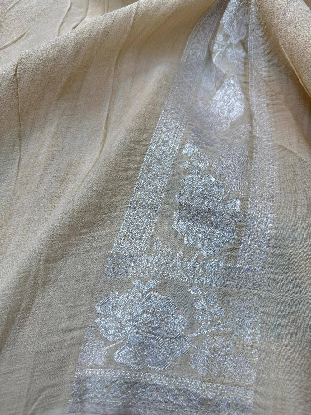 PURE TUSSAR GEORGETTE KHADDI SAREE – TUSSAR (KADHUWA REAL ZARI, DYEABLE, BOOTA & JAAL DESIGN)