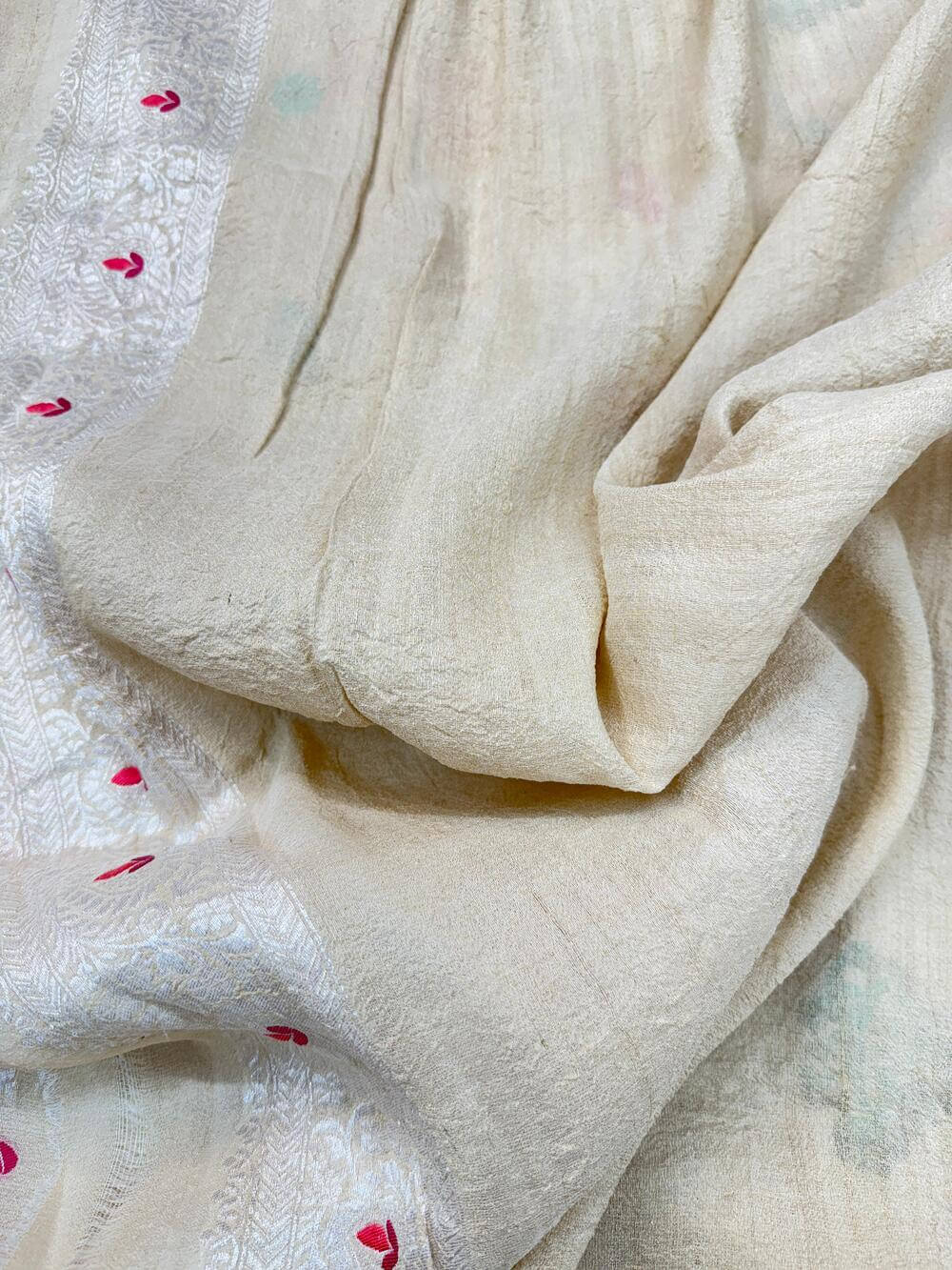 PURE TUSSAR KHADDI GEORGETTE SAREE – TUSSAR (KADHUWA REAL ZARI, DYEABLE, BOOTA & JAAL DESIGN)