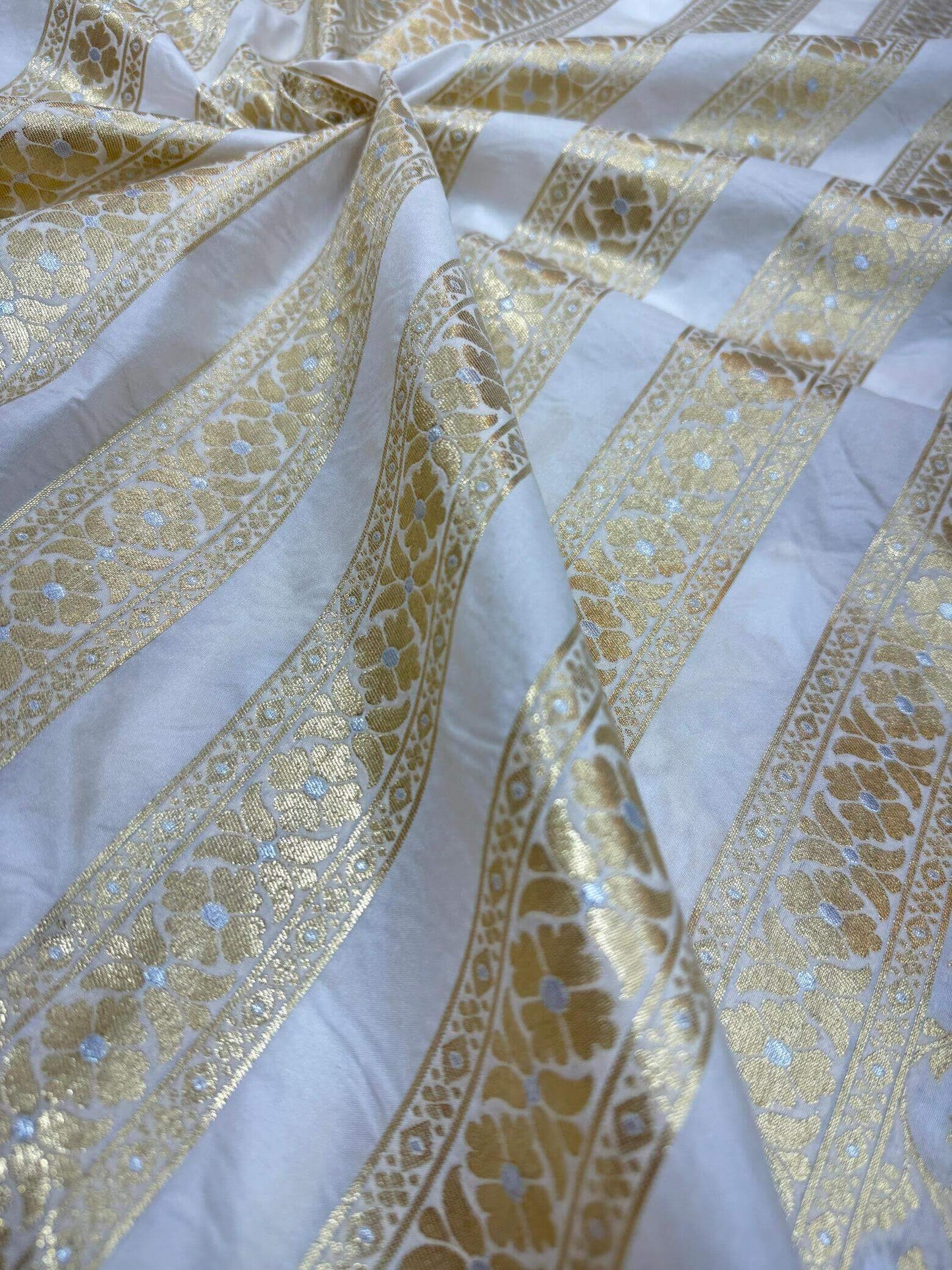 BANARASI SILK UNSTITCHED LEHENGA CHOLI SET – SONA RUPA DESIGN 1 (DYEABLE, SILVER-GOLDEN ZARI)
