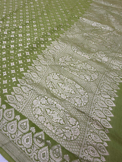 KHADDI MOONGA SILK BOOTI DESIGN DUPATTA WITH WATER ZARI – PARROT GREEN