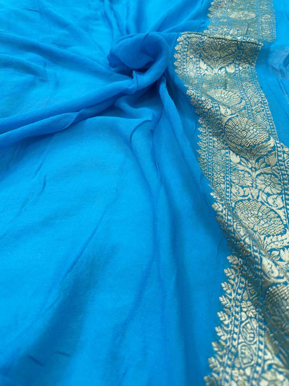 KHADDI GEORGETTE CHIFFON SILK HANDLOOM SAREE – LIGHT FIROZI (ALL OVER JAAL, HANDWOVEN)