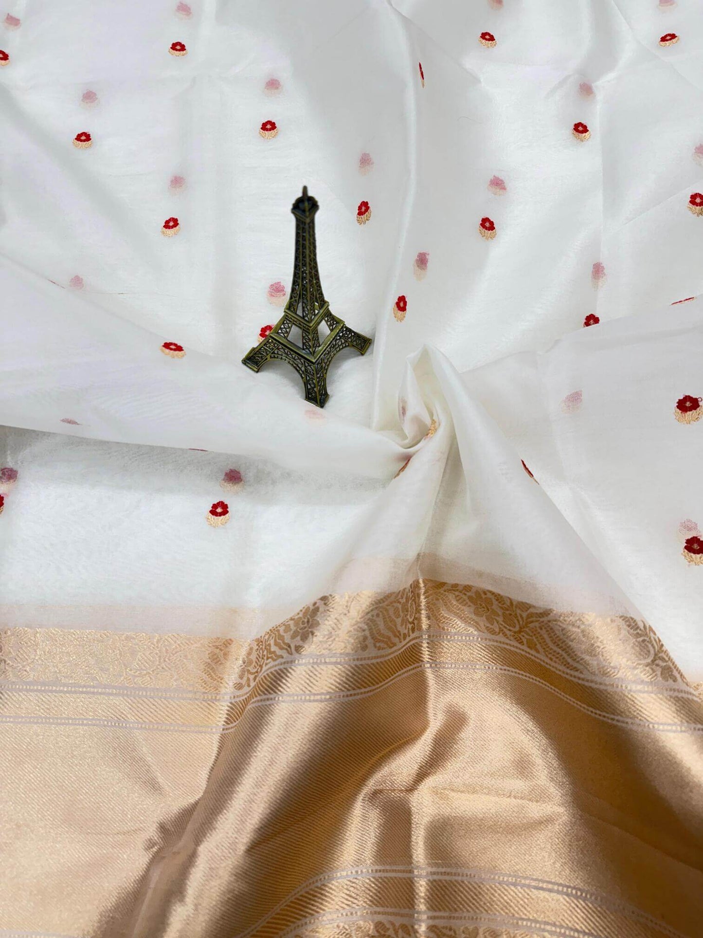 PURE KORA ORGANZA SILK DUPATTA – DESIGN 9 (AADA STRIPE KADHUWA, SONA RUPA ZARI, DYEABLE)