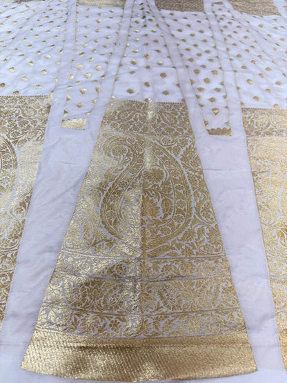 banarasi-silk-unstiched-dyeable-lehenga-choli-set