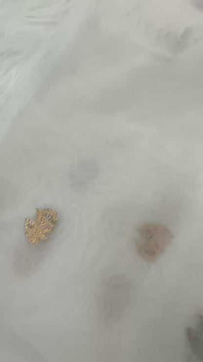 HANDLOOM ORGANZA SILK FABRIC – WHITE (KADHUWA BOOTA, SONA RUPA ZARI WITH MEENAKARI, DYEABLE)